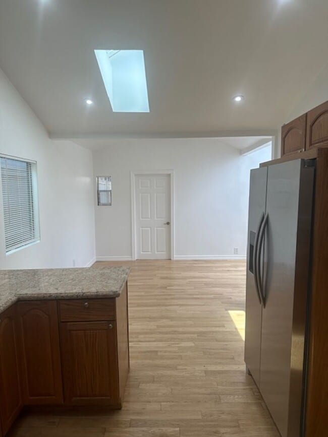 Photo - 304 N Francisca Ave