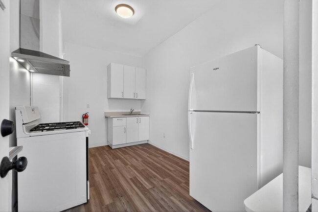 Photo - 42 Duer Pl Unit 1