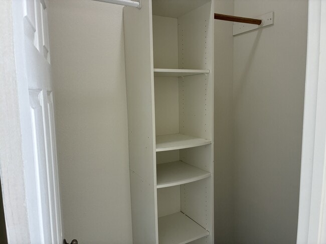 Photo - 3080 Lindero St