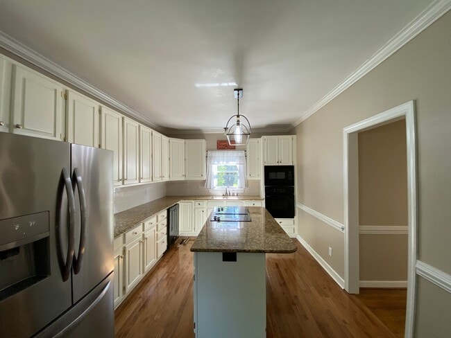Photo - 1800 Curraghmore Rd