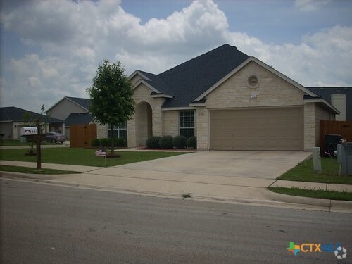 Building Photo - 2001 Hearthstone Dr Rental