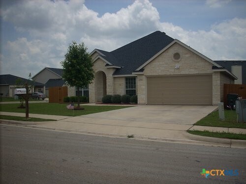 Photo - 2001 Hearthstone Dr House