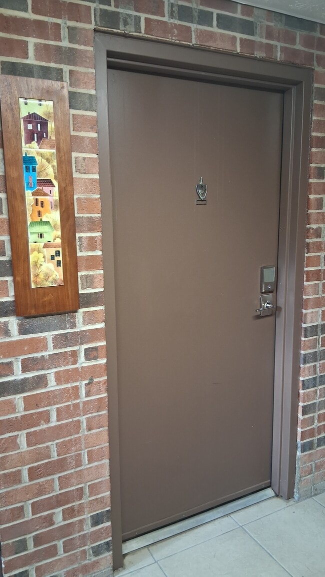 Photo - 6062 Donna-Jay Dr