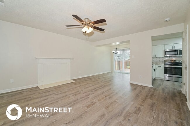 Photo - 701 Penfield Ln