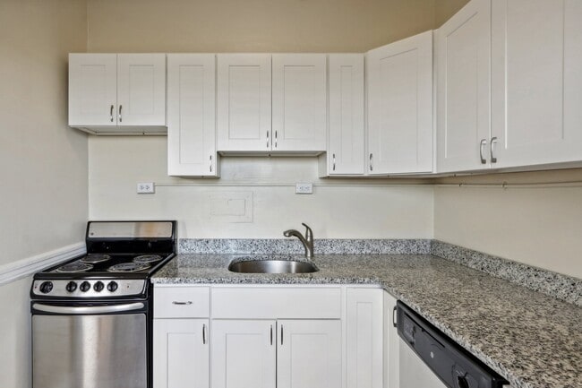 Photo - 1482 Beacon St Condo