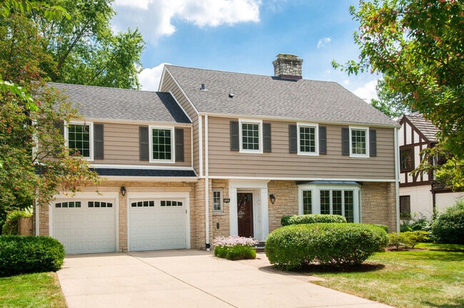 Photo - 9445 Avers Ave