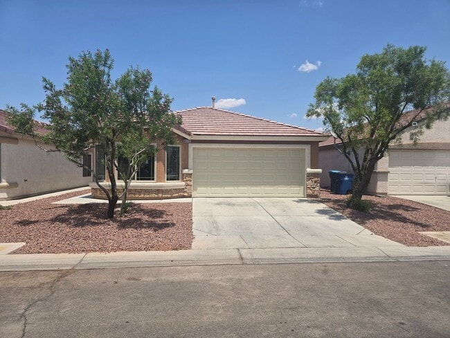 3..2...1.. REMODEL DONE! 4 BEDS 2 BATHS SI... - 3..2...1.. REMODEL DONE! 4 BEDS 2 BATHS SI... Casa