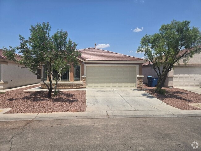 Building Photo - 3..2...1.. REMODEL DONE! 4 BEDS 2 BATHS SI... Rental