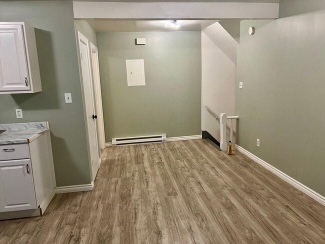 Photo - 19 Bunn St Unit 1 bed Upper