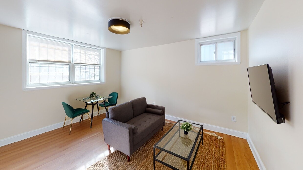 Photo - Private bedroom in 2 bed/2 bath Home