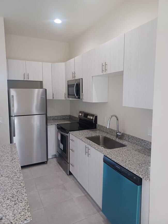 Photo - 3313 SW 8th Pl Unit 3313 SW 8th Pl - 201