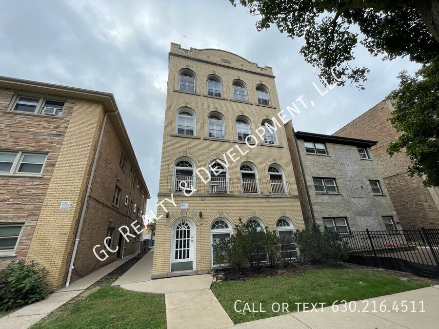Photo - 7512 N Claremont Ave Condo Unit B