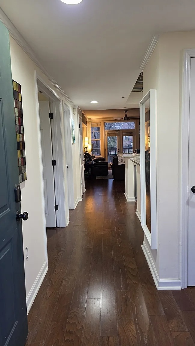 405 W 7th St