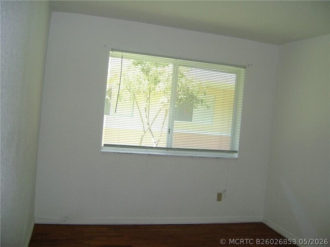 2080 NE 167th St Unit 40