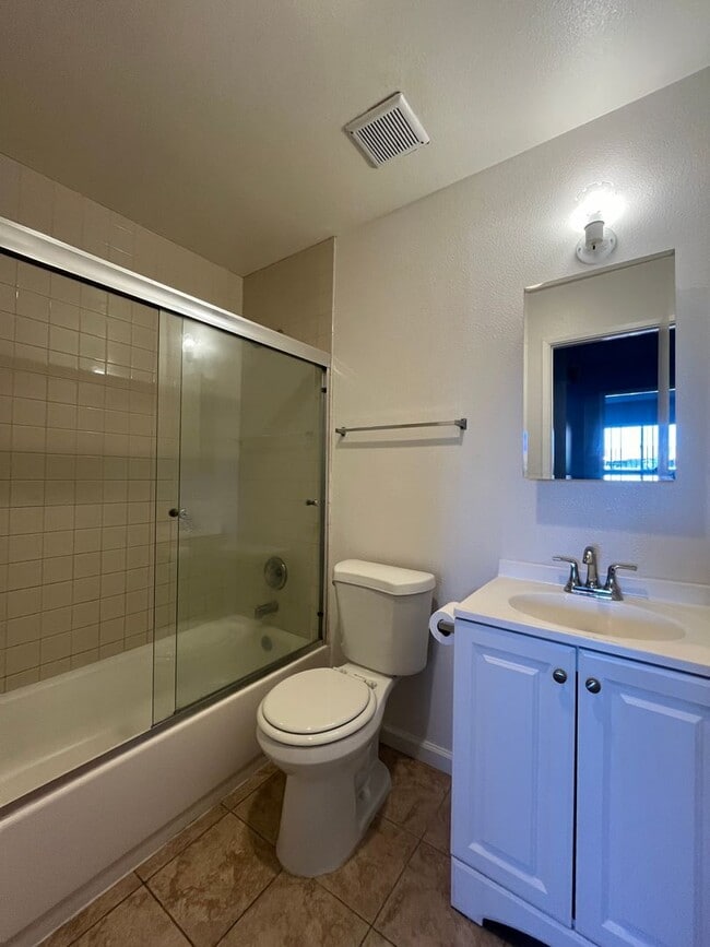 Photo - Beautiful 3-Bedroom, 2-Bath Home with Gara...