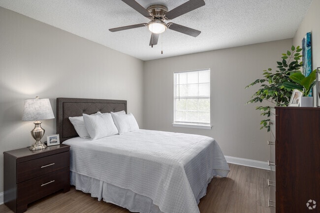 Interior Photo - Residences at Overlook