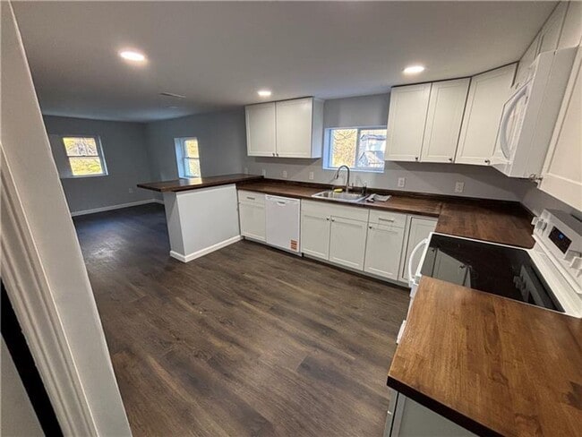 Photo - Beautifully & Fully Remodeled, Modern 4 BR, 2.5 Bath Home, Alliquipa