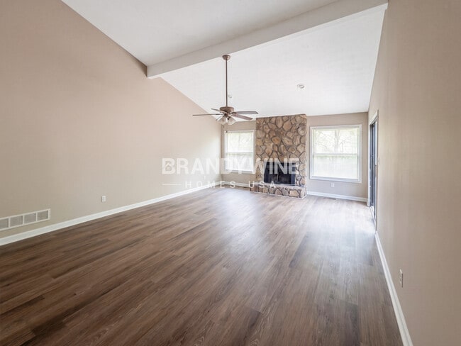 Photo - 1704 Hickory Grove Trail NW