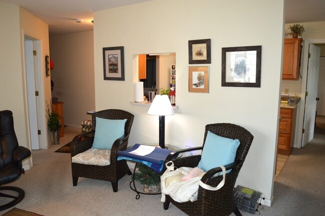Photo - 928 N Thompson Dr Unit 2