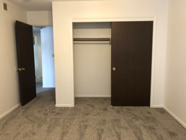 Photo - 1927 NW Hickory Ln