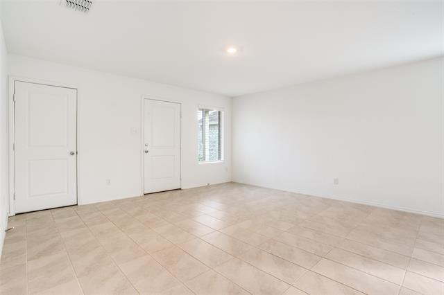 Photo - 14124 Calderwood St