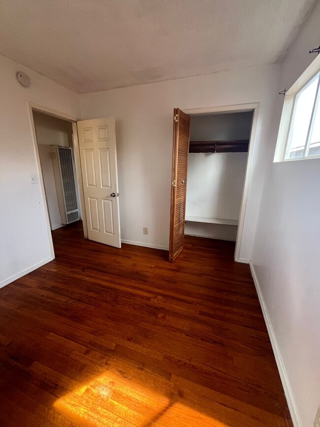Photo - 909 Fern St