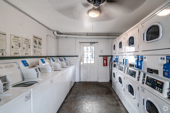 Laundry Center
