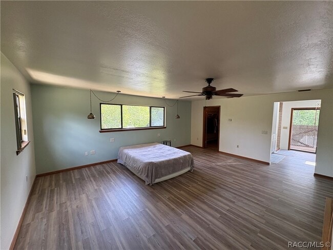 Photo - 6140 E Tenison St