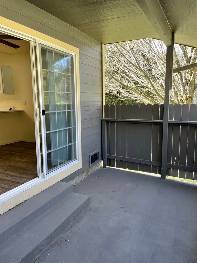 Photo - 2807 Currantberry Pl