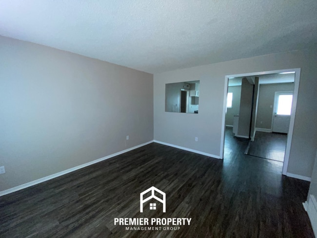 Photo - 6313 Leamont Dr