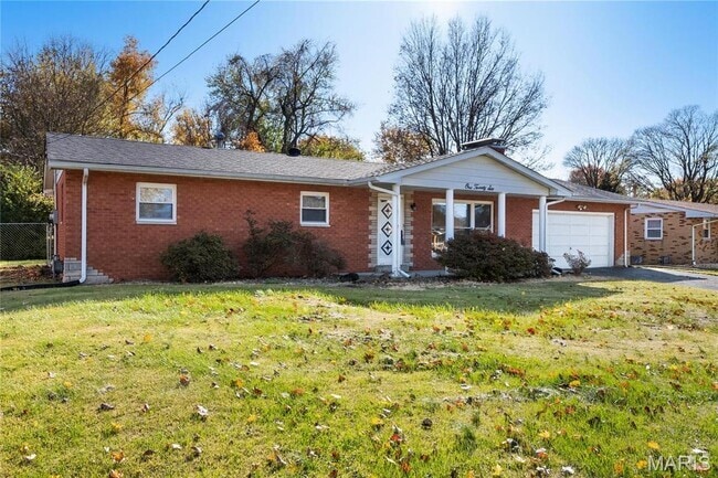 Building Photo - 126 Hampton Dr Rental