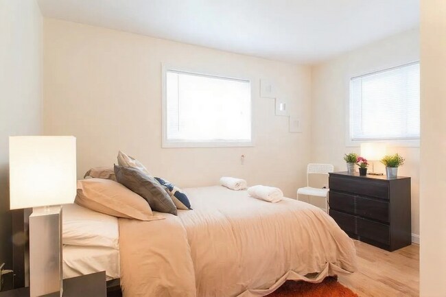 Photo - 33 Oxford Cir Apartments Unit 1