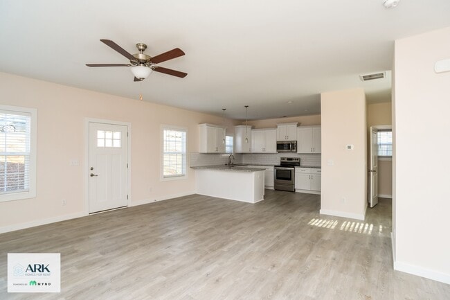 Photo - 169 Ruthaven Dr