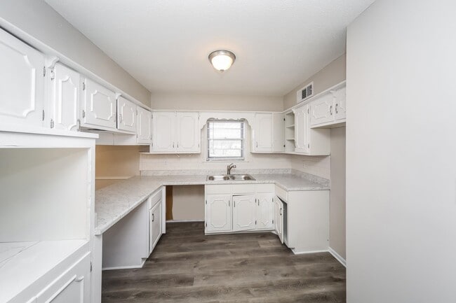Photo - 4346 Gardenview Dr
