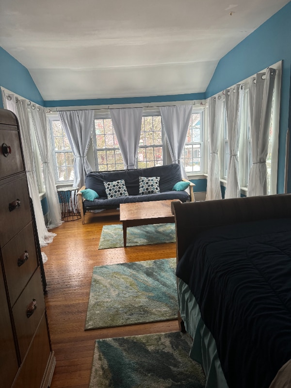 Building Photo - 47 Dartmouth St Rental