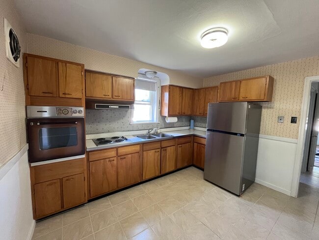 Building Photo - 4535 Wabash Ave Rental