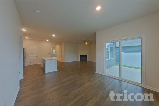 1079 Staghorn Ave
