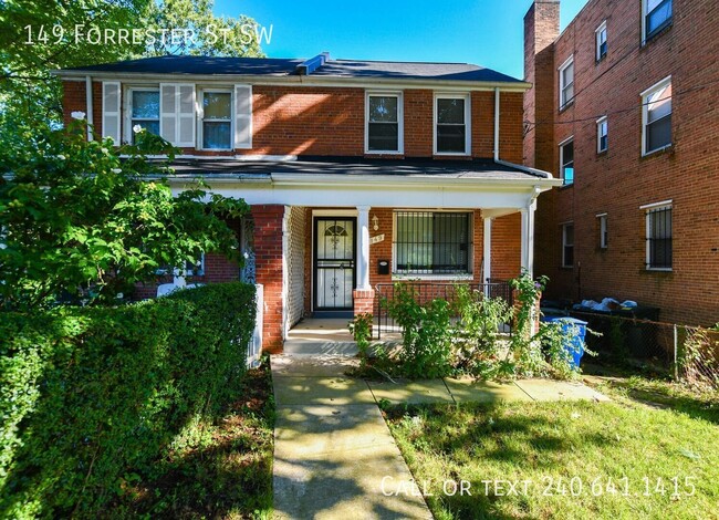 Photo - 149 Forrester St SW