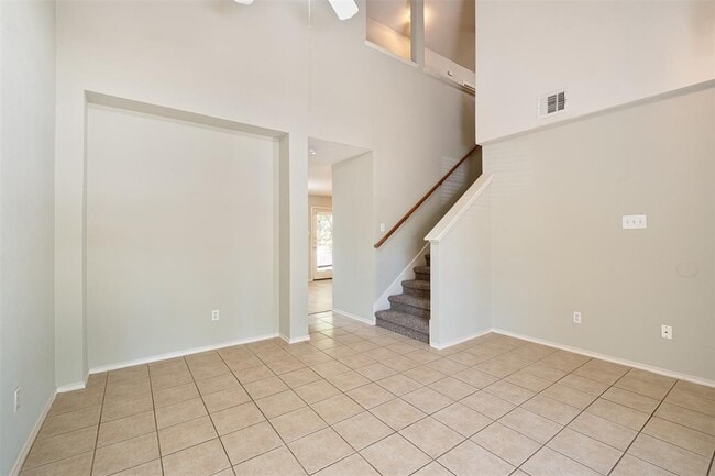 Photo - 808 Flatters Way