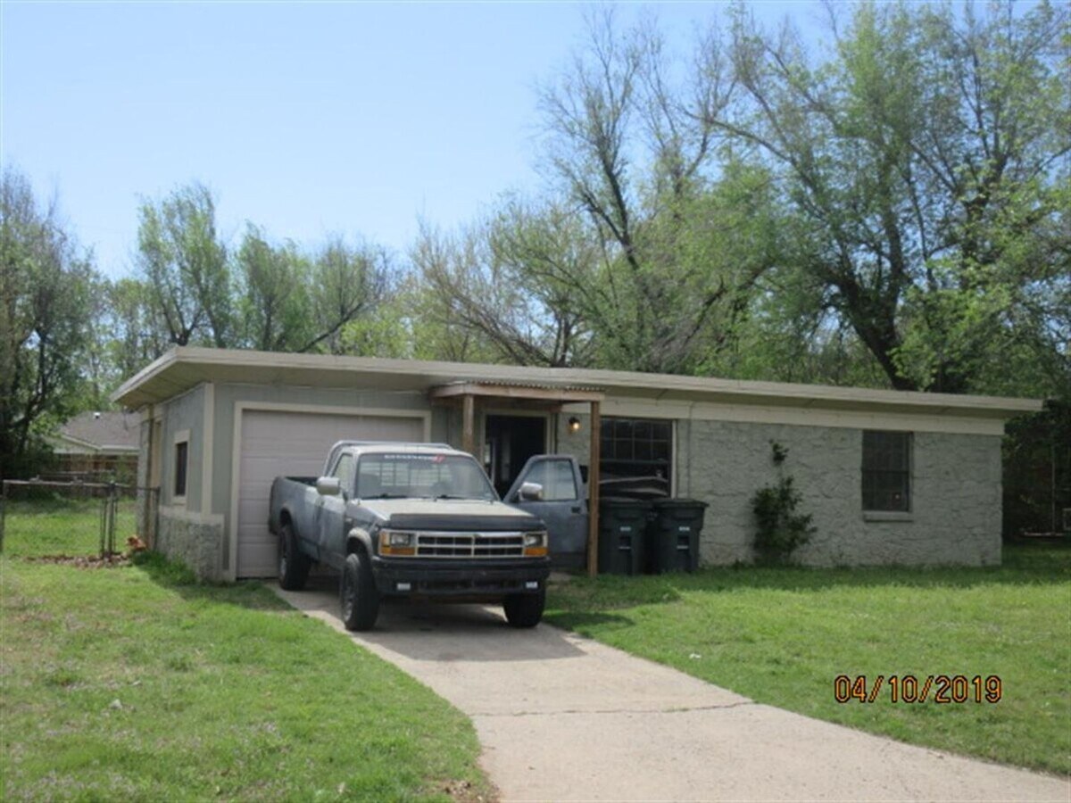 Photo - 2 Bed 1 Bath Stone Home in Del City