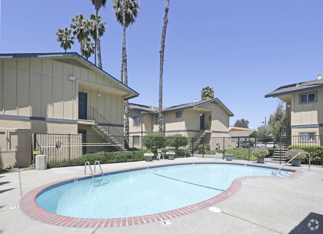 Photo - Mission Hills Apartments