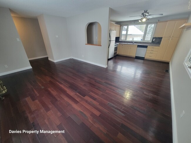 Photo - 9239-9148 148 St NW