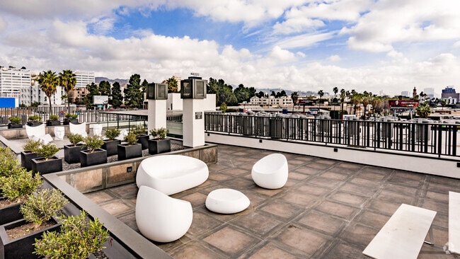 Rooftop - Sunset Rise by Wiseman