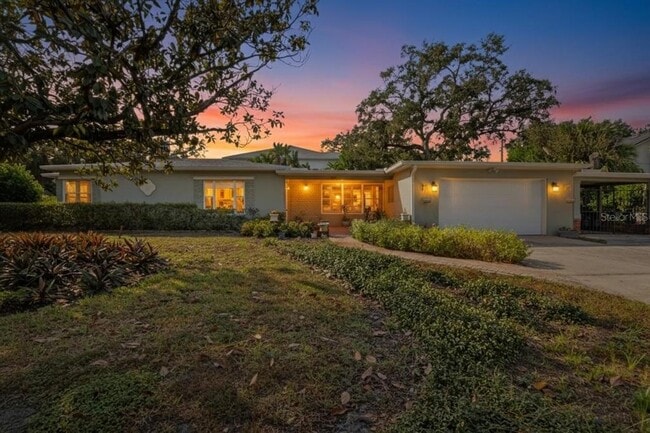 Building Photo - 3107 S Emerson St