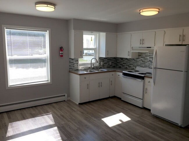 Building Photo - Amazing 2 Bed/1 Bath apartment in the hear... Unit 3