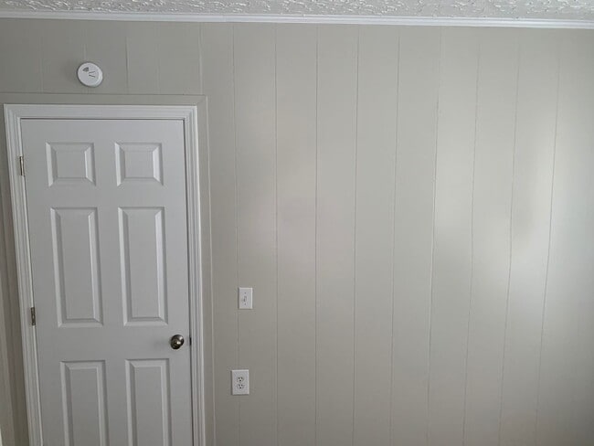 Photo - 2 Bedroom/1 Bath Cute Cottage across Bordon Park Kingsport, TN