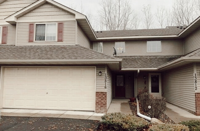 Photo - 13816 Rose Dr Townhome