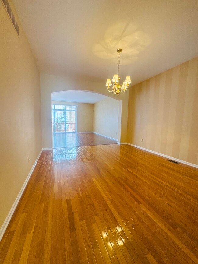 Photo - 37572 Newburgh Park Cir Unit 33
