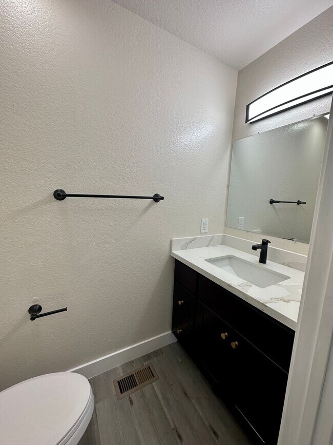 Photo - Stunning 4 Bedroom 2.5 Bathroom Home!