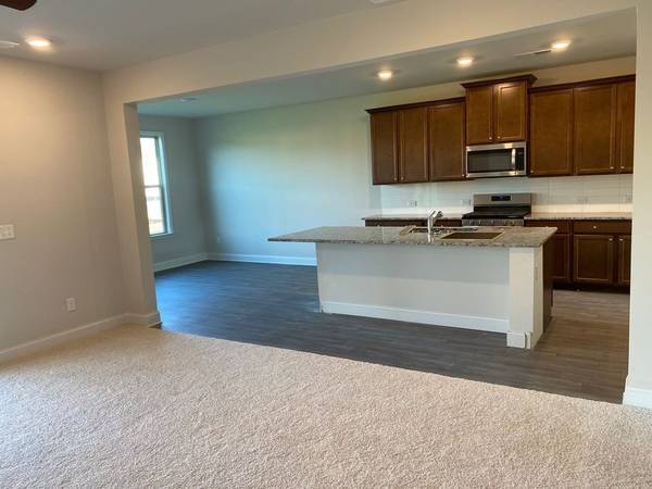 Photo - 223 Cattail Ln